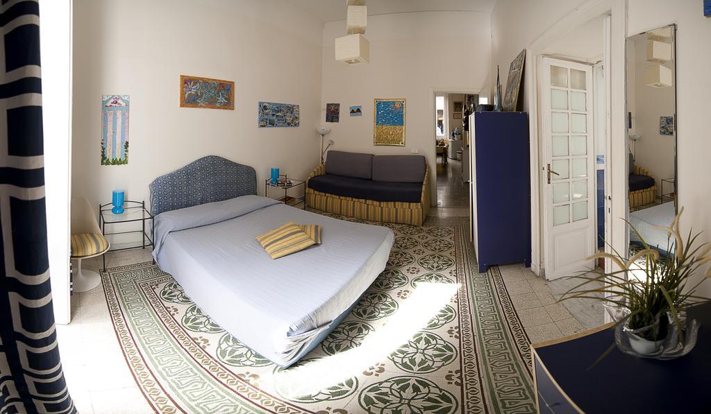 B&B Platamon Νάπολη Δωμάτιο φωτογραφία
